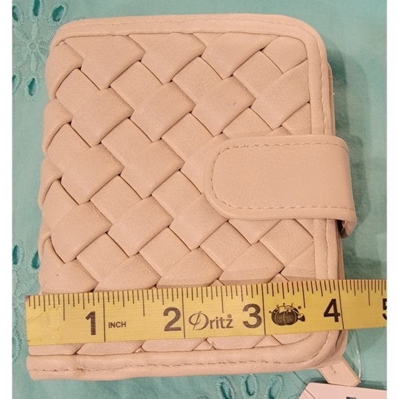 NWT Time and Tru Wallet - Picture 7 of 9